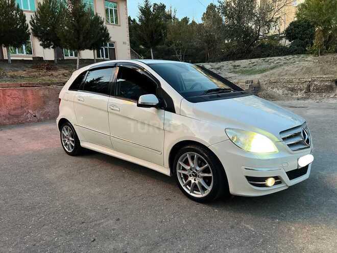 Mercedes B 170 2011, 135,000 km - 1.7 л - Sumqayıt