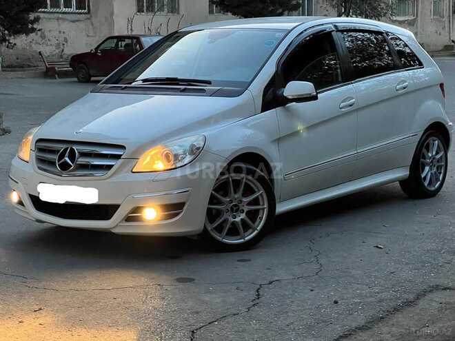Mercedes B 170 2011, 135,000 km - 1.7 л - Sumqayıt
