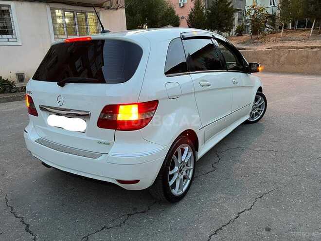 Mercedes B 170 2011, 135,000 km - 1.7 л - Sumqayıt
