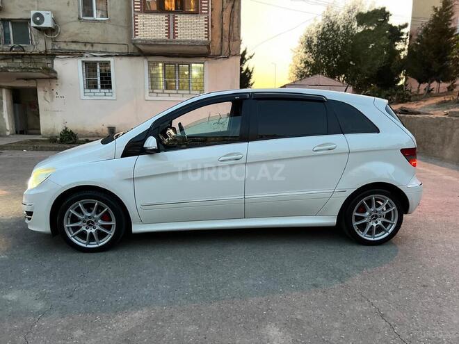Mercedes B 170 2011, 135,000 km - 1.7 л - Sumqayıt