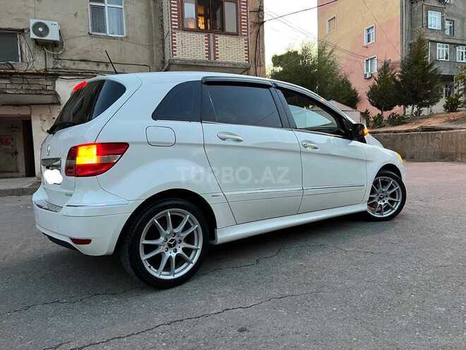 Mercedes B 170 2011, 135,000 km - 1.7 л - Sumqayıt