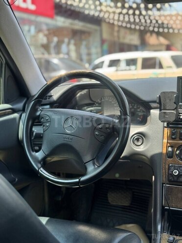 Mercedes E 240 1999, 458,000 km - 2.4 l - Bakı