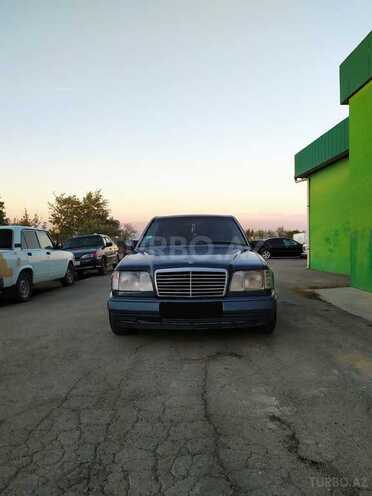 Mercedes E 220 1994, 385,456 km - 2.2 l - Şirvan