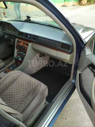 Mercedes E 220 1994, 385,456 km - 2.2 l - Şirvan