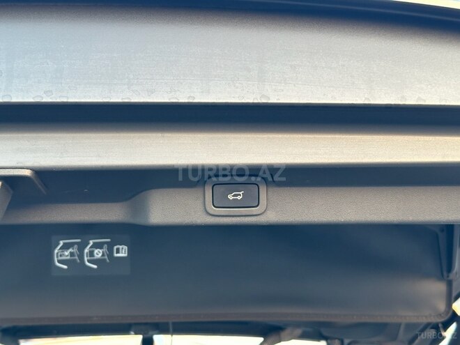 Land Rover Discovery 2018, 94,000 km - 2.0 л - Bakı