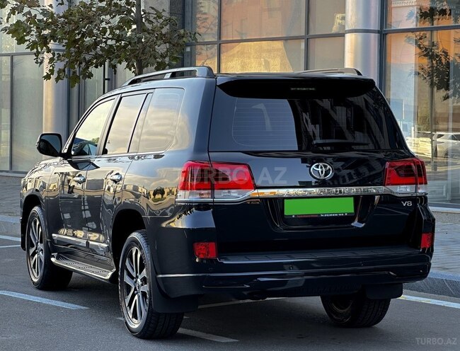 Toyota Land Cruiser 2017, 98,000 km - 4.6 l - Bakı
