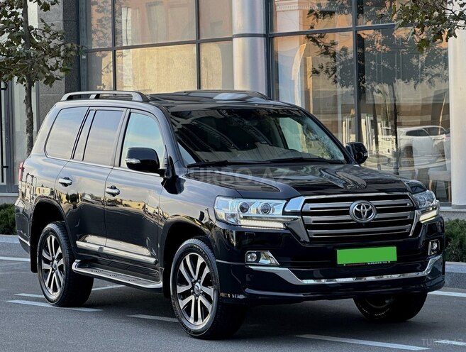 Toyota Land Cruiser 2017, 98,000 km - 4.6 l - Bakı