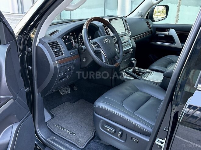 Toyota Land Cruiser 2017, 98,000 km - 4.6 l - Bakı