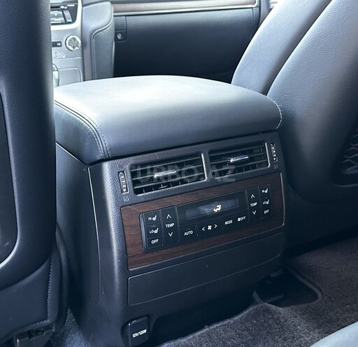 Toyota Land Cruiser 2017, 98,000 km - 4.6 l - Bakı