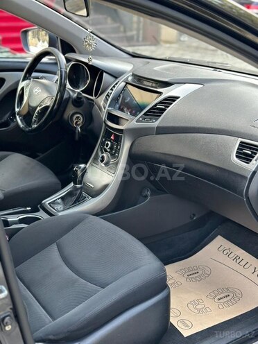 Hyundai Elantra 2015, 137,000 km - 1.8 l - Bakı