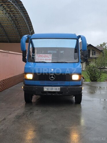 Mercedes 609 D 1992, 364,000 km - 4.0 l - Quba