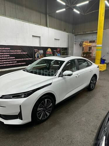 Changan Qiyuan A05 2025, 0 km - 1.5 л - Bakı
