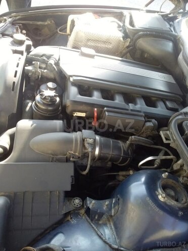 BMW 525 2001, 400,000 km - 2.5 l - Bakı