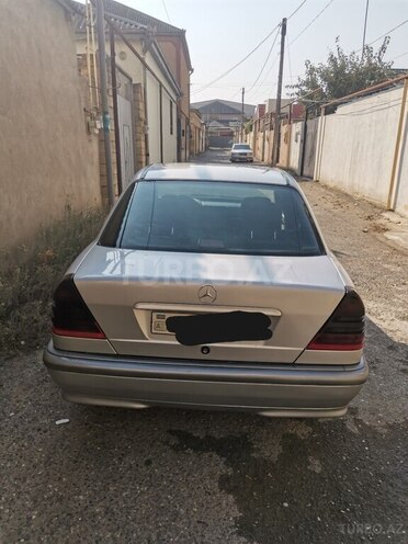 Mercedes C 220 2000, 469,000 km - 2.2 l - Xırdalan