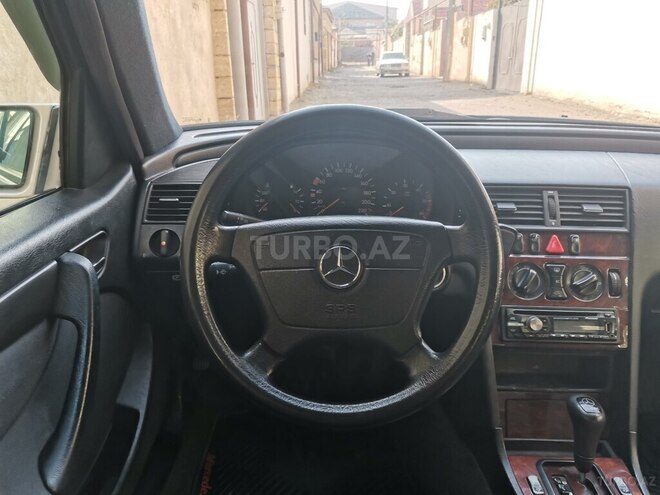 Mercedes C 220 2000, 469,000 km - 2.2 l - Xırdalan