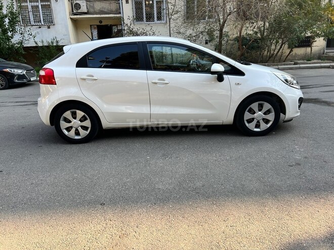 Kia Rio-4