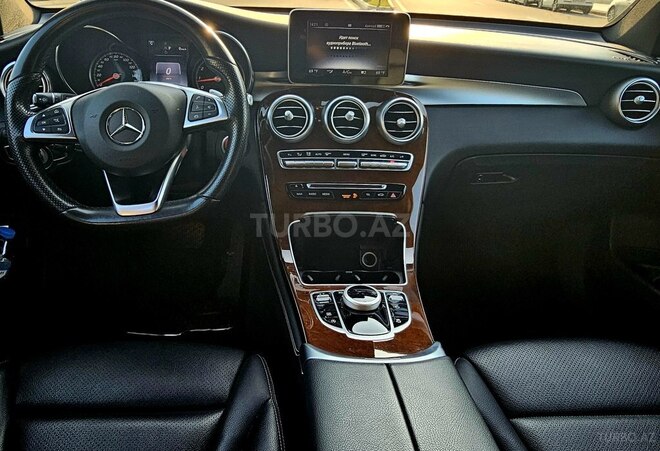 Mercedes GLC 300 2017, 95,600 km - 2.0 л - Bakı
