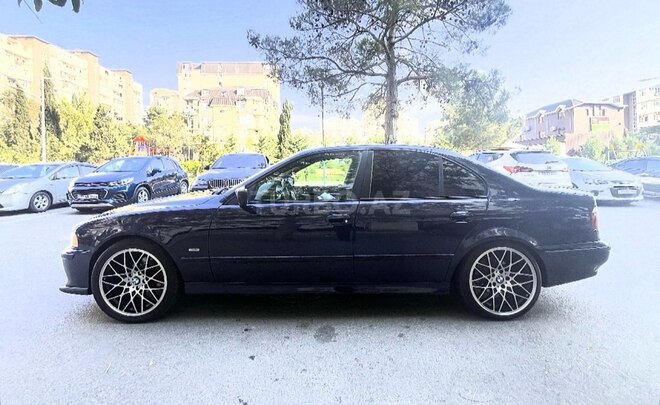 BMW 528 2000, 208,650 km - 2.8 л - Bakı