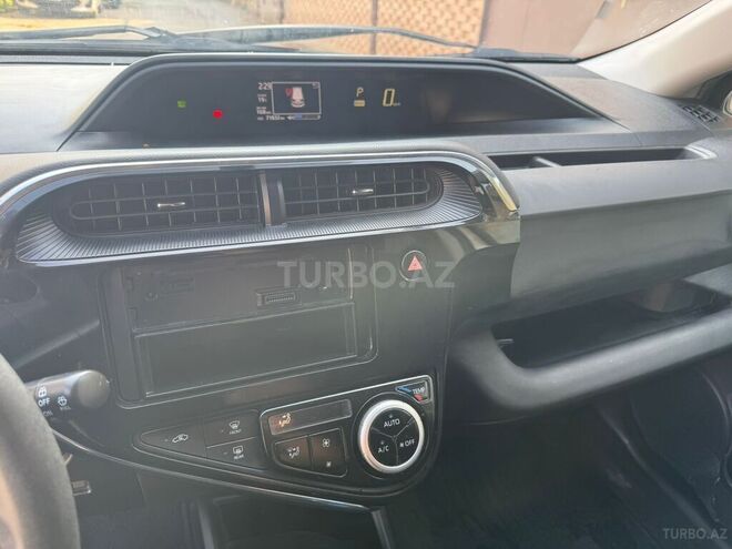 Toyota Aqua 2019, 72,000 km - 1.5 л - Bakı