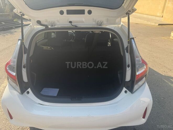 Toyota Aqua 2019, 72,000 km - 1.5 л - Bakı