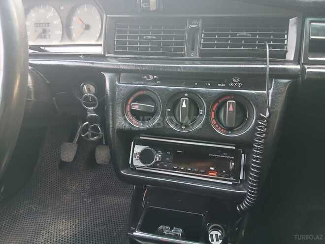 Mercedes 190 1993, 553,000 km - 2.0 l - Astara