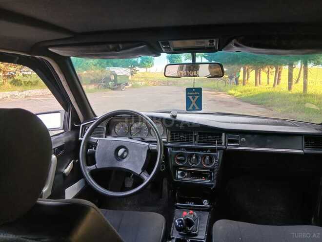Mercedes 190 1993, 553,000 km - 2.0 l - Astara
