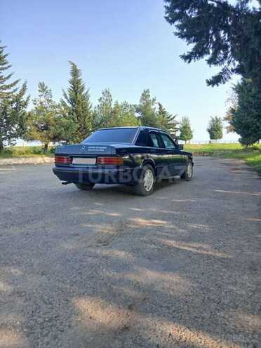 Mercedes 190 1993, 553,000 km - 2.0 l - Astara