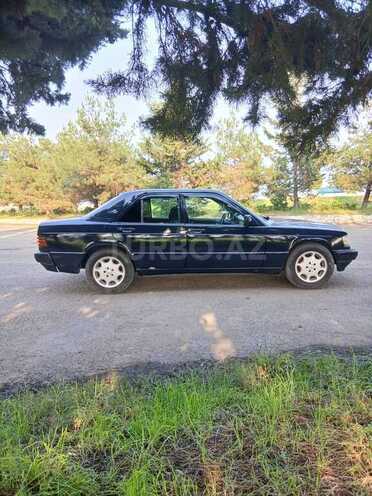 Mercedes 190 1993, 553,000 km - 2.0 l - Astara
