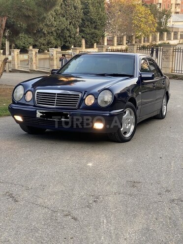 Mercedes E 220 1999, 254,840 km - 2.2 l - Bakı