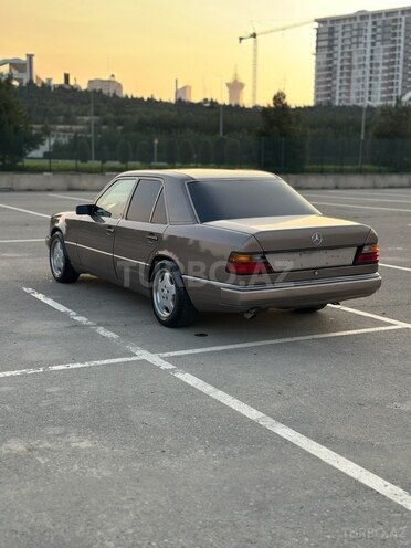 Mercedes 200 E 1990, 280,000 km - 2.0 l - Bakı