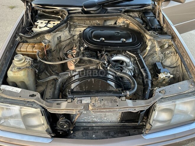 Mercedes 200 E 1990, 280,000 km - 2.0 l - Bakı