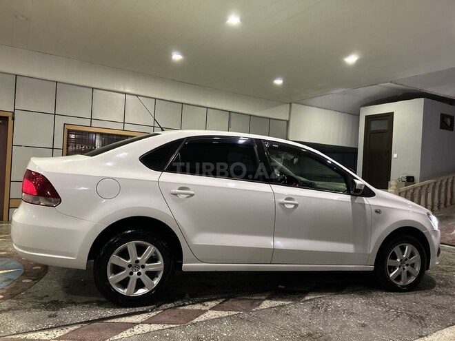 Volkswagen Polo 2012, 260,000 km - 1.6 l - Bakı