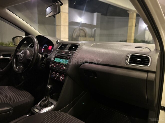 Volkswagen Polo 2012, 260,000 km - 1.6 l - Bakı