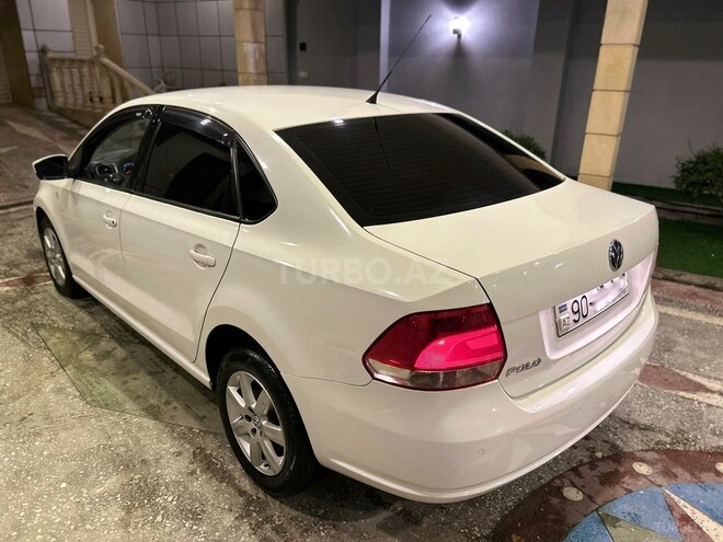 Volkswagen Polo 2012, 260,000 km - 1.6 l - Bakı