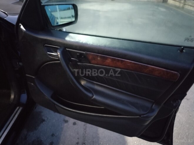 Mercedes C 230 2000, 380,000 km - 2.3 l - Sumqayıt