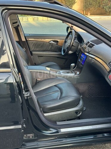 Mercedes E 320 2002, 325,000 km - 3.2 l - Bakı
