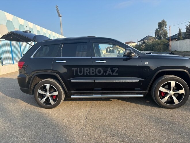 Jeep Grand Cherokee 2011, 230,000 km - 3.6 л - Bakı