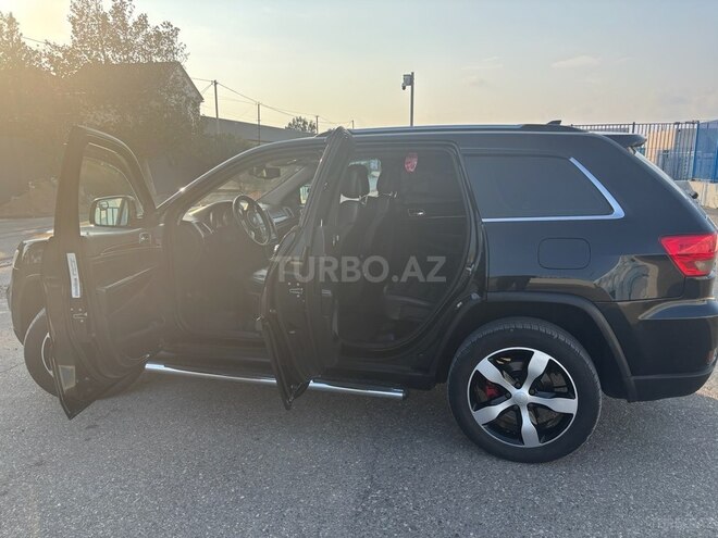Jeep Grand Cherokee 2011, 230,000 km - 3.6 л - Bakı