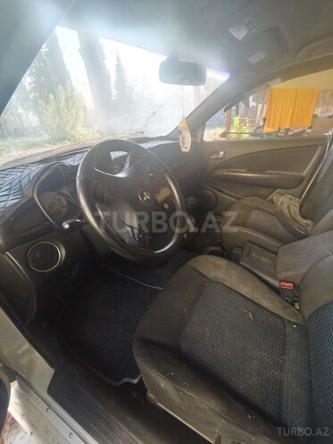 Mitsubishi Outlander 2002, 240,552 km - 2.4 l - Qəbələ