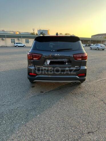 Kia Sorento-2