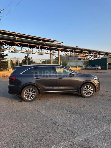 Kia Sorento-7