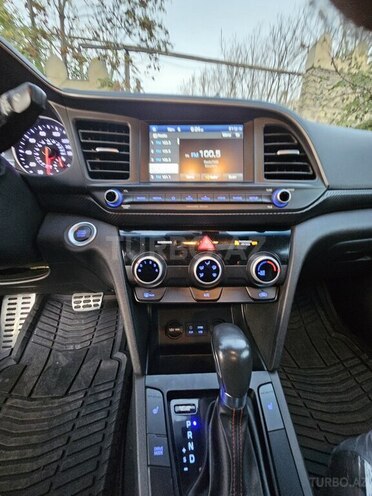 Hyundai Elantra 2018, 199,559 km - 1.6 л - Bakı