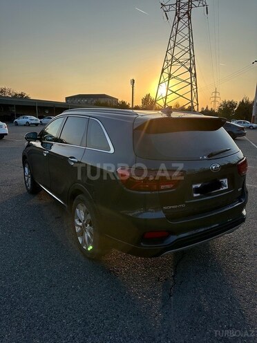 Kia Sorento-19