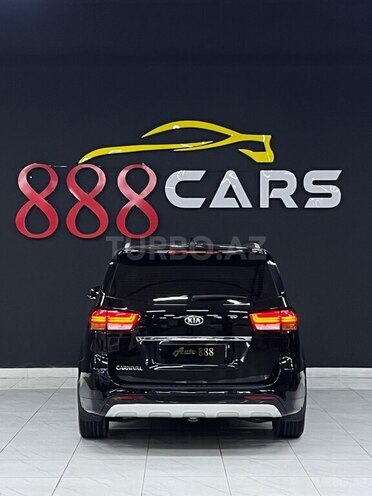 Kia Carnival-3