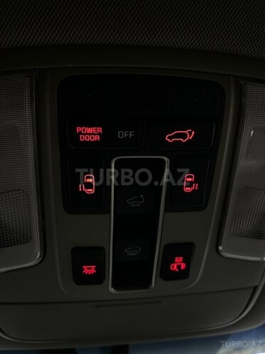 Kia Carnival-7