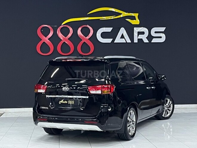 Kia Carnival-6