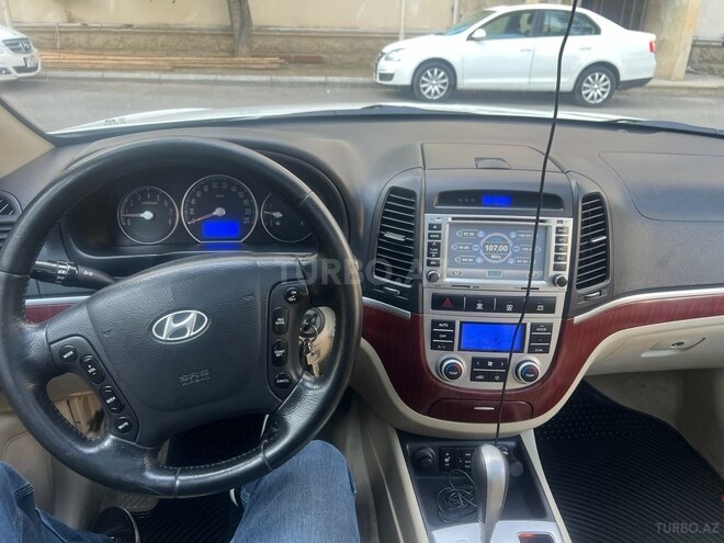 Hyundai Santa Fe-6