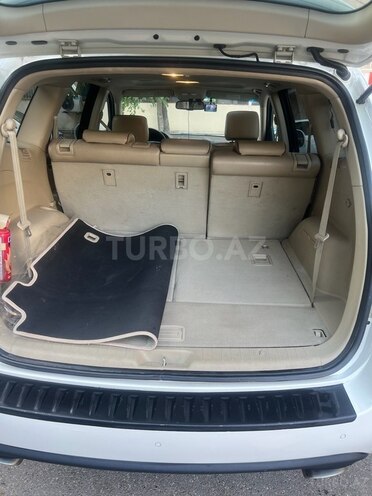 Hyundai Santa Fe-8