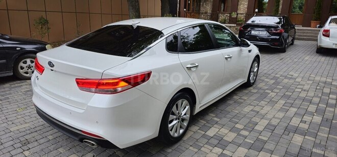 Kia K5 2016, 138,000 km - 1.7 l - Qusar