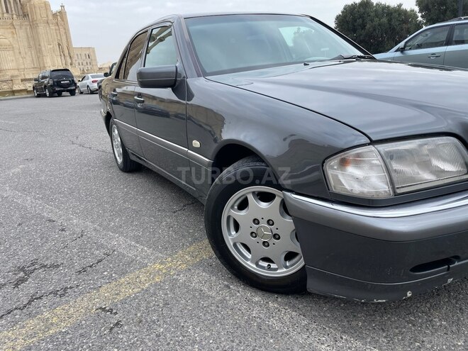 Mercedes C 240 1998, 285,000 km - 2.4 l - Bakı